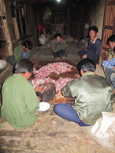 IMG_9301 Paluaung preparing pork