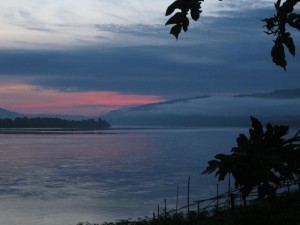 Mekong River, Sangkhom