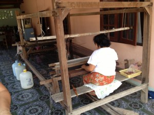Chonnabot silk weaving