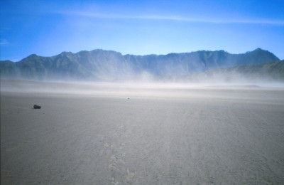 Crossing Mt Bromo, tengger crater