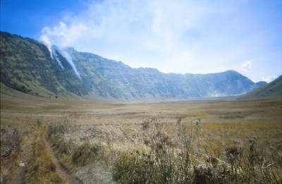 Crossing Mt Bromo, tengger crater