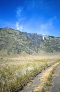 Crossing Mt Bromo, tengger crater